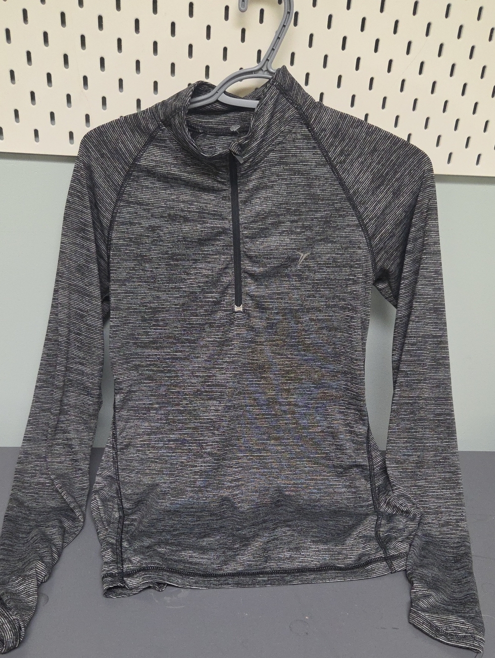 Old Navy Men's Black Heather Quarter-Zip Performance Pullover